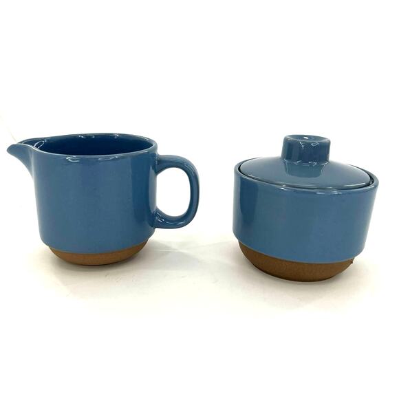 W.R. Midwinter Ltd Blue oven to table stoneware creamer and sugar container - Picture 1 of 6